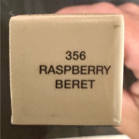 🆕 NWOB Marc Jacobs Raspberry Beret (356) Enamored Hi-Shine Gloss - Picture 4 of 7